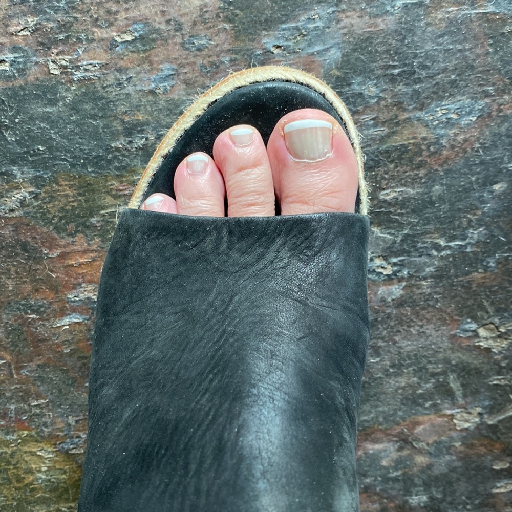 Sigerson Morrison wedge, size 7 - Picture 5 of 7